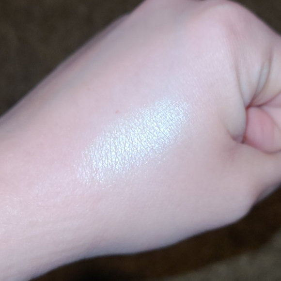 MAC Cosmetics Shimmery White Eyeshadow used once , for photo - Picture 2 of 4